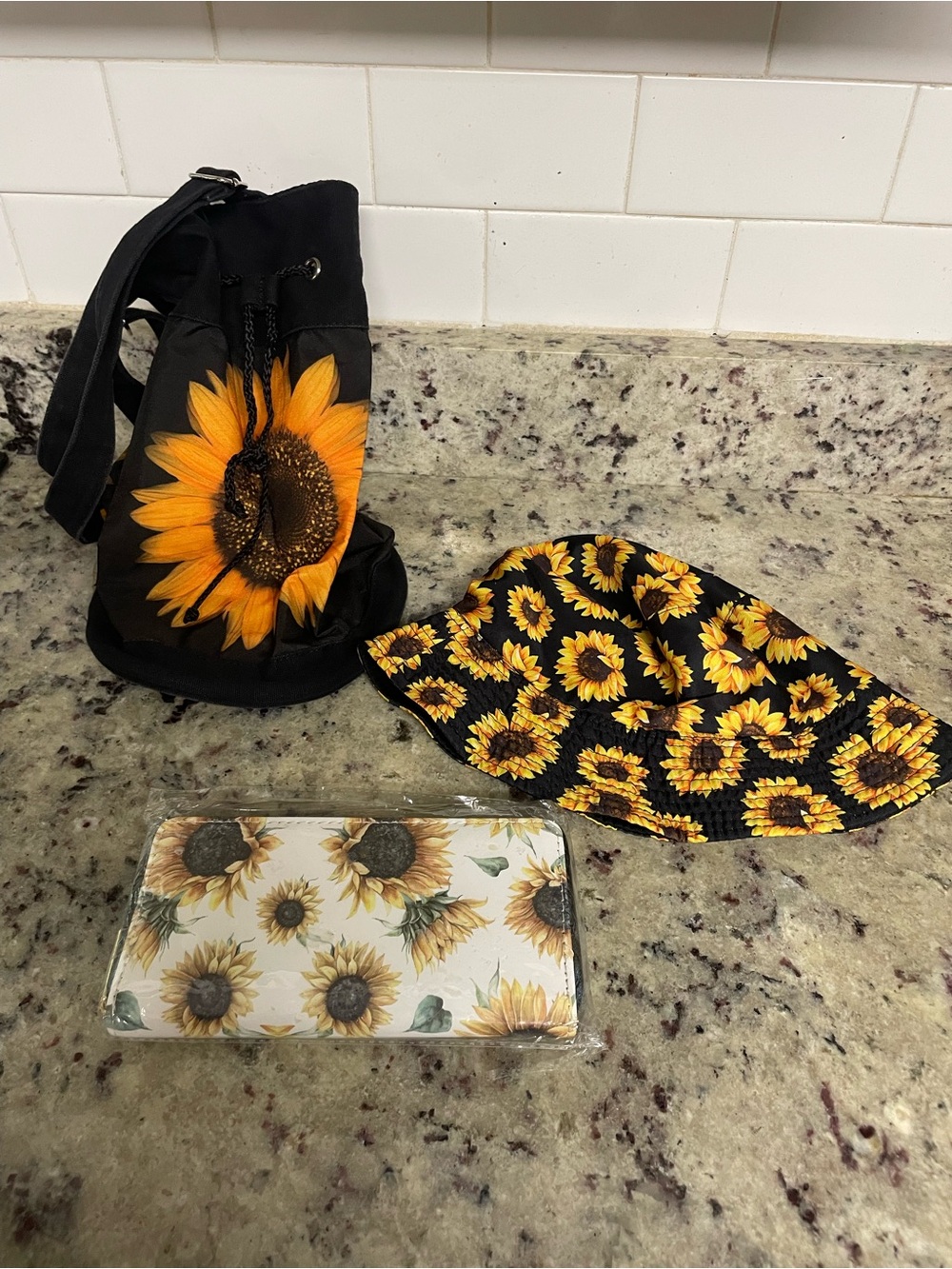 Sunflower Print Bucket Bag, Sunflower bucket Hat & Sunflower Wallet Set summer